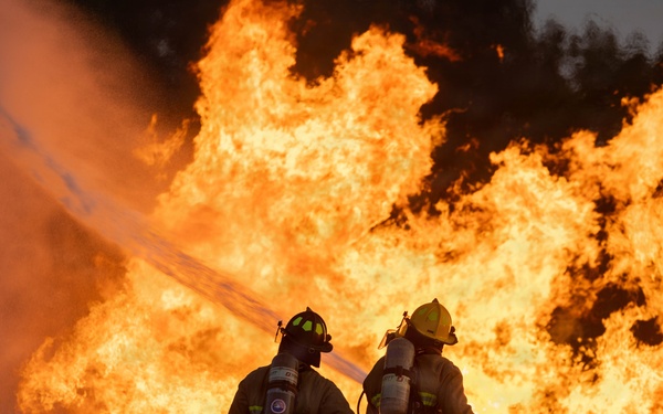 ARFF Conducts Aircraft Burn Training Exercise at MCAS New River