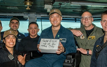 USS Carl Vinson (CVN 70) presents Gold Eagle of the Day award
