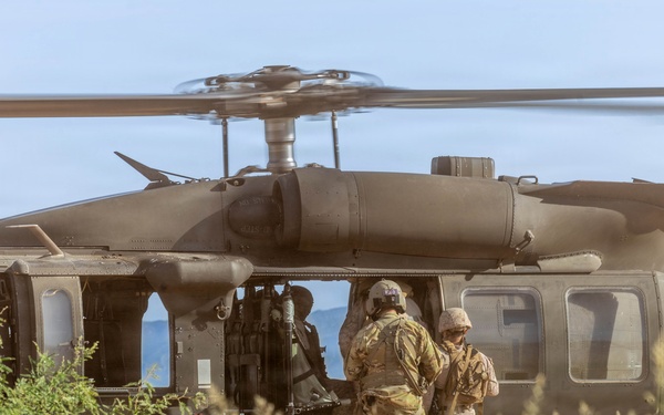 JTF-SB service members receive casualty evacuation training