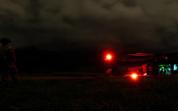 25th Infantry Division Soldiers Conduct Low-Light Fast-Rope Training