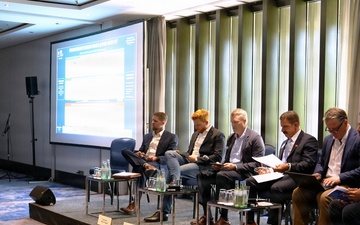 Consulting experts from the field: Europe District hosts a Reverse Industry Day