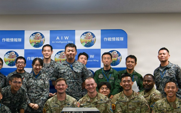 527 SAS conducts training with JASDF