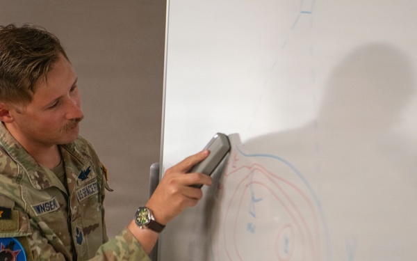 527 SAS conducts training with JASDF