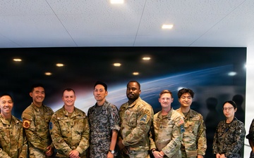 527 SAS conducts training with JASDF