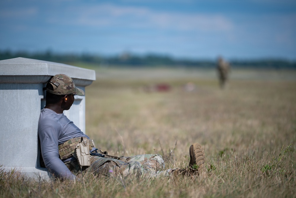 Kentucky Air Guard Contingency Response Group demonstrates capabilities for National Guard leadership