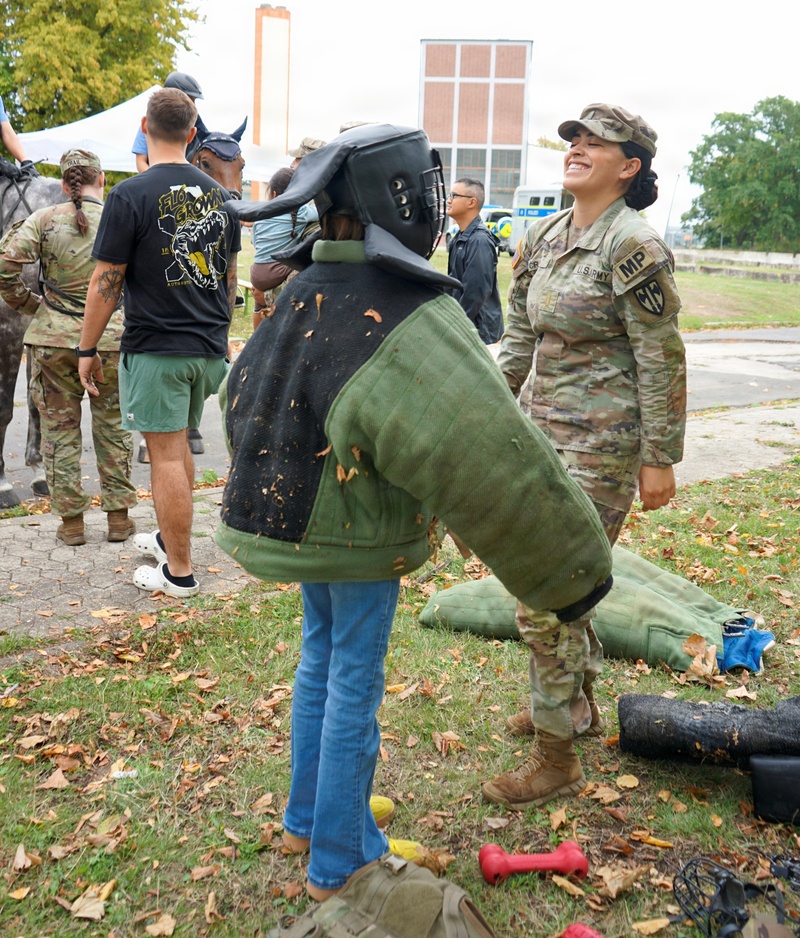 German, American emergency services join forces for National Day Out