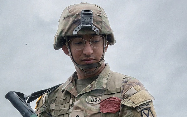 Honored Division Week #1: Army West Point Football wears 10th Mountain Division patch on helmet to open 2026 season