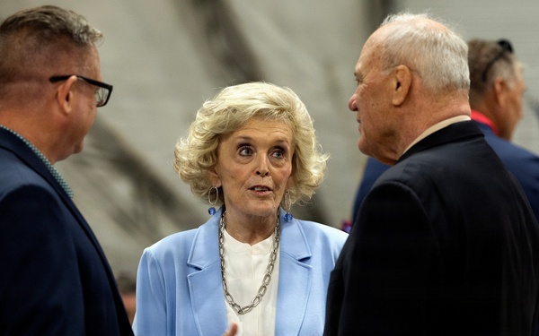 Blount Island Command marks 40 years, renames road for founding commander Len Loving