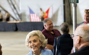 Blount Island Command marks 40 years, renames road for founding commander Len Loving