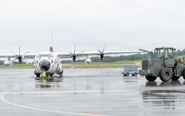 732 AMS Working Together to Move the Mission