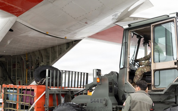 732 AMS Working Together to Move the Mission