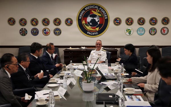 Naval Medical Forces Pacific and Japanese delegation expand bilateral maritime medicine cooperation