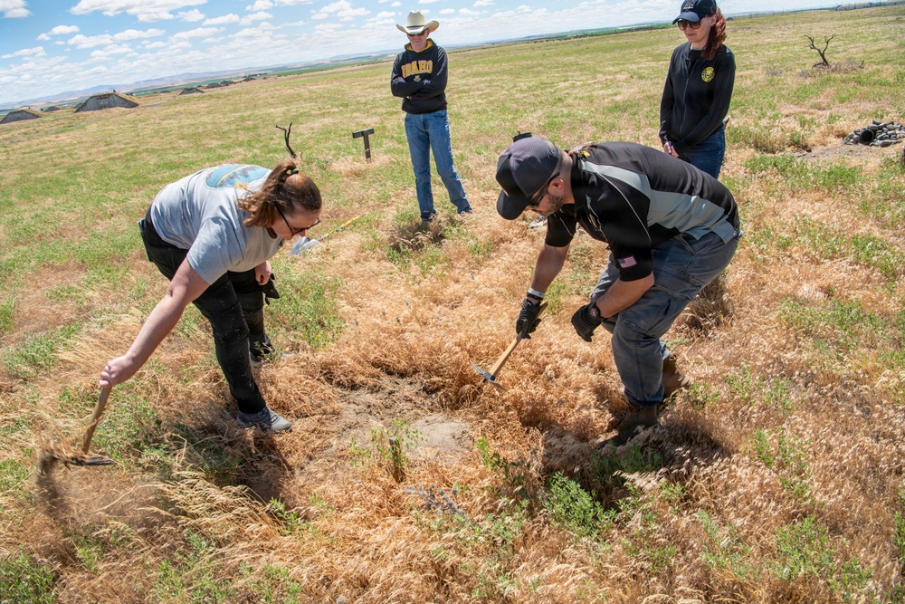 Oregon National Guard Soldiers and civilian employees learn about Eastern Oregon’s Borrowing Owls