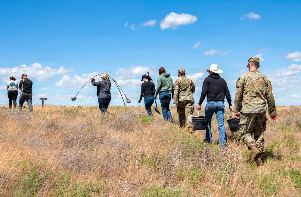 Oregon National Guard Soldiers and civilian employees learn about Eastern Oregon’s Borrowing Owls