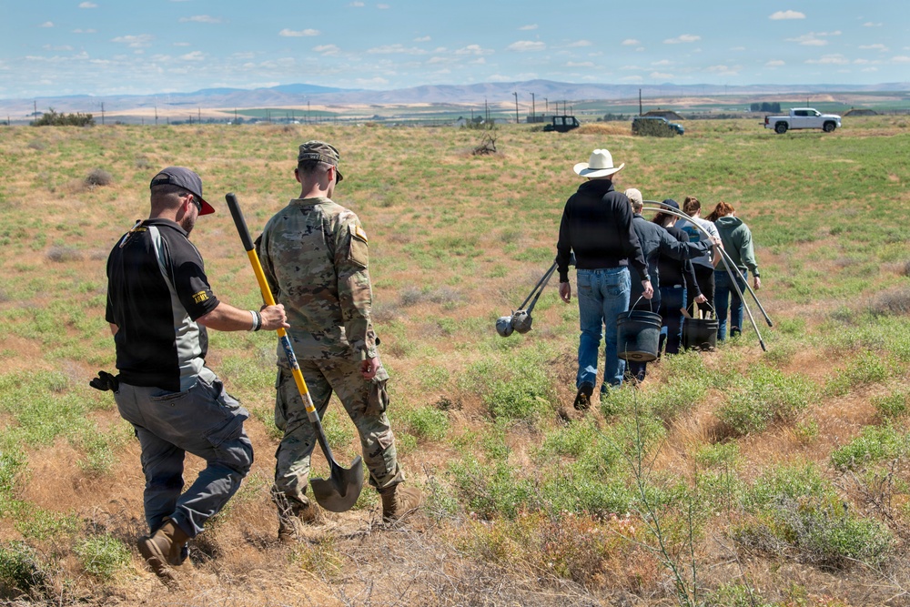 Oregon National Guard Soldiers and civilian employees learn about Eastern Oregon’s Borrowing Owls