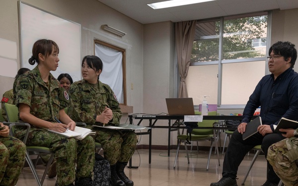 U.S., Japanese and Australian Forces Host Medical Training Brief During Yama Sakura 91