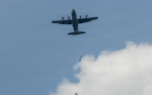 SGS 26: Multinational Airborne Jump