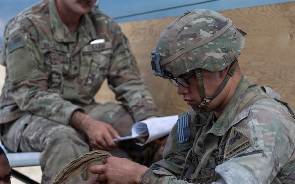 1st Armored Division candidates participate in medical lanes