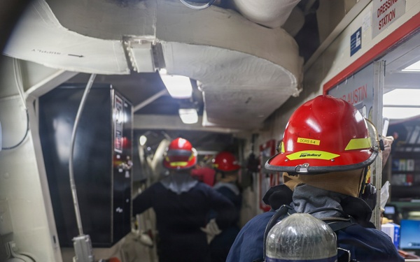 USS Oscar Austin maintains warfighting readiness