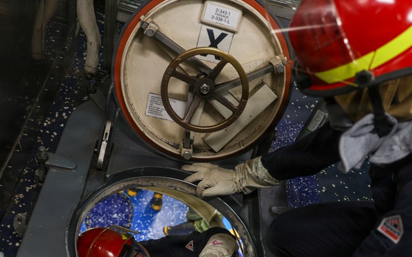 USS Oscar Austin maintains warfighting readiness