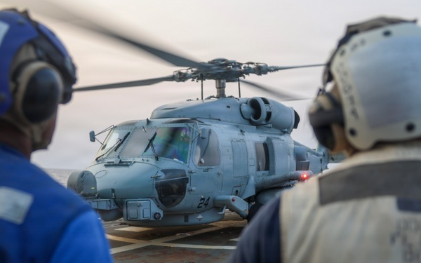 USS Oscar Austin conducts flight operations