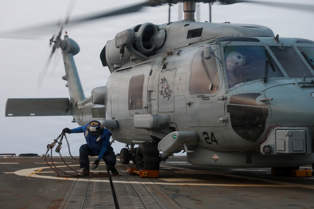 USS Oscar Austin conducts flight operations