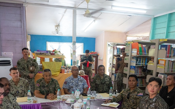 Naval Mobile Construction Battalion 5 Commander and MAF LT GEN visit Babagon Toki during PP26