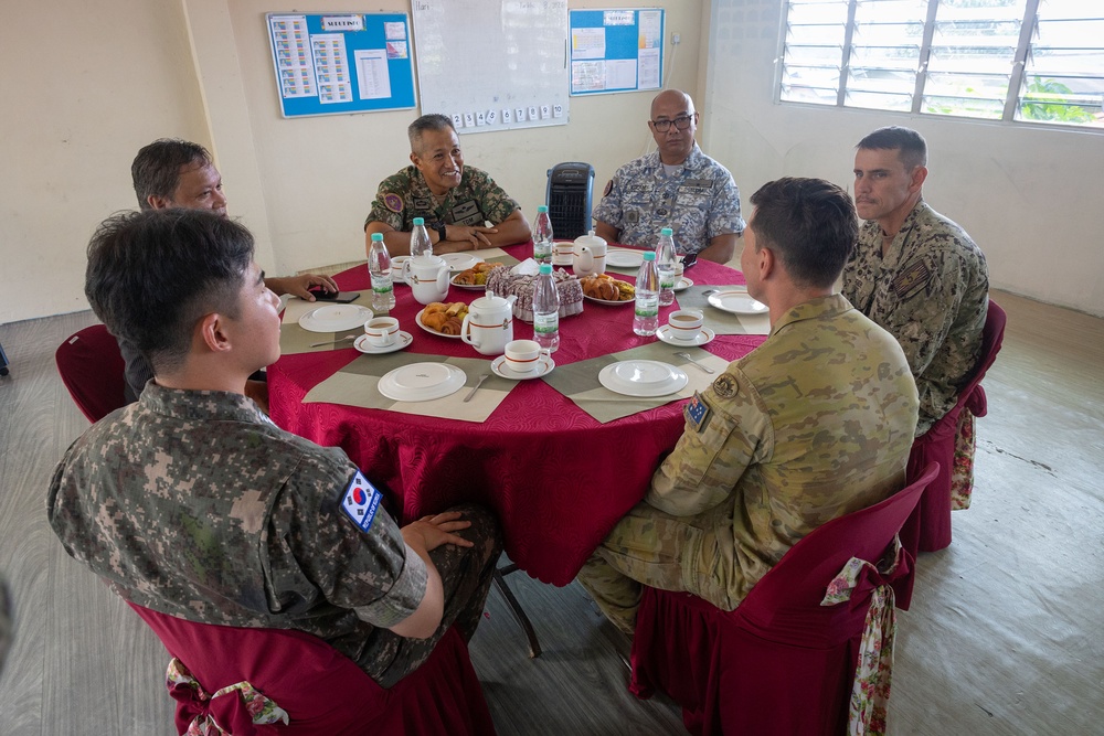 Naval Mobile Construction Battalion 5 Commander and MAF LT GEN visit Babagon Toki during PP26