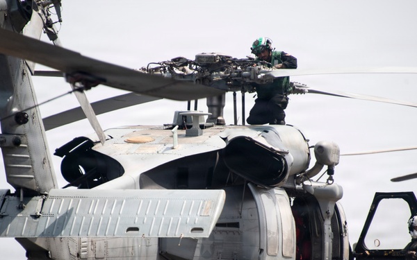 U.S. Marines, Sailors Conduct Aircraft Maintenance Aboard Boxer