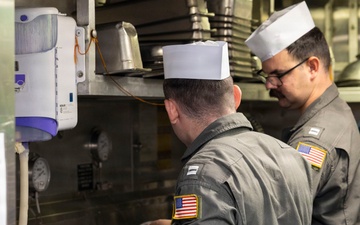 DDG 117 Hosts A Steel Beach Picnic