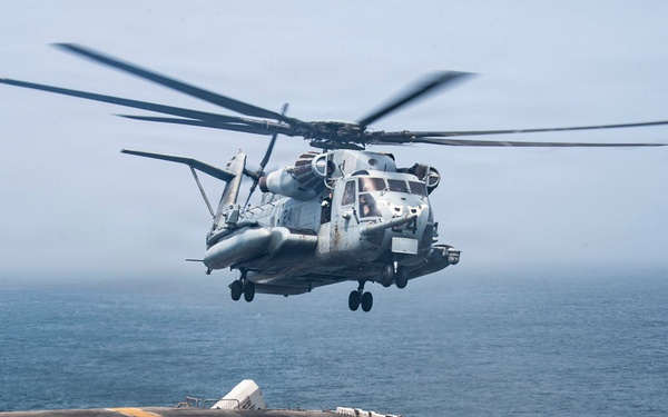 USS Boxer, 11th MEU Conduct Flight Operations