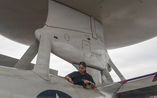 Abraham Lincoln Conducts Aircraft Maintenance