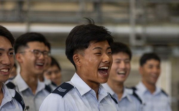 JASDF cadets visit VMFA-121 and VMGR-152 during an MCAS Iwakuni tour