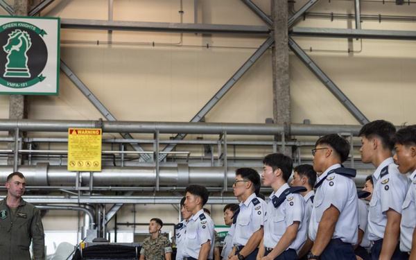 JASDF cadets visit VMFA-121 and VMGR-152 during an MCAS Iwakuni tour