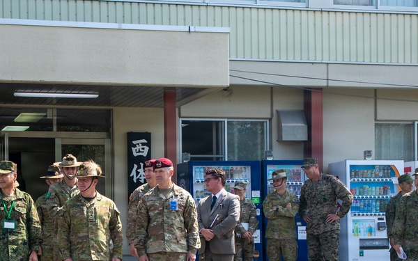 Distinguished Visitors Attend Yama Sakura 91 Exercise Control Area at Camp Higashi-Chitose