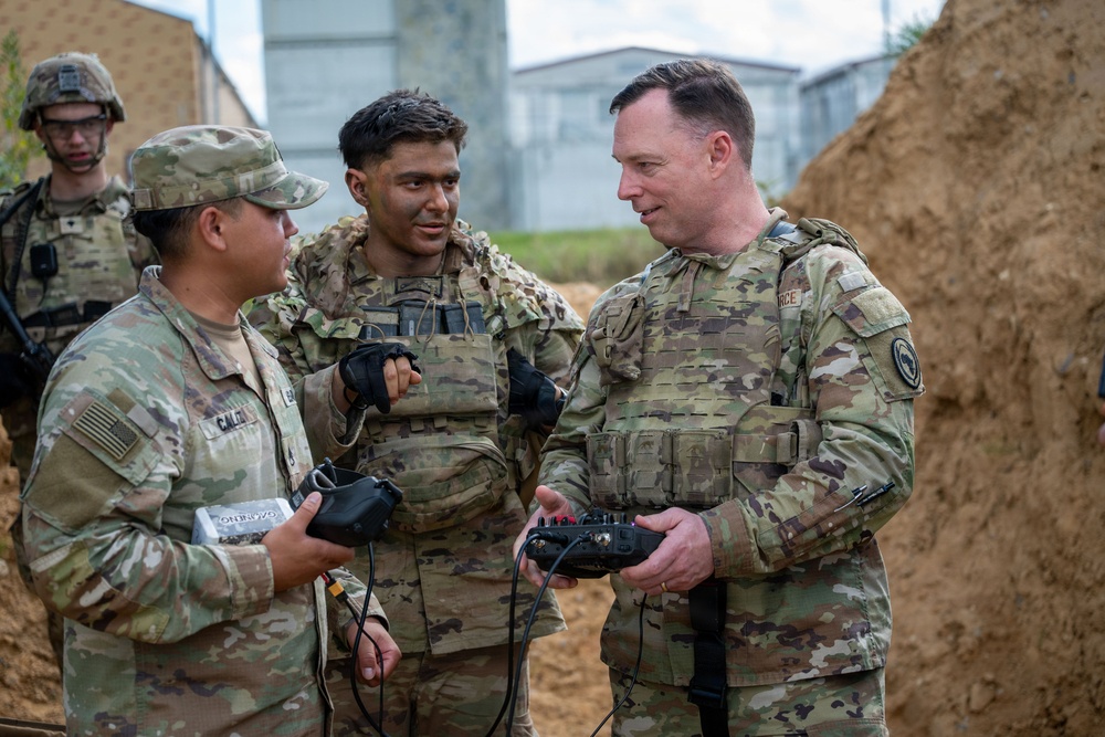 Gen. Anderson participates in sUAS presentation