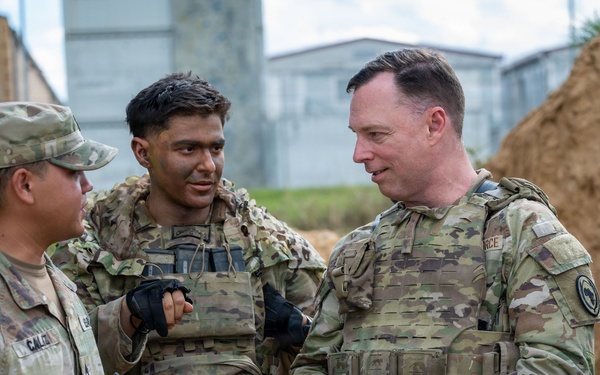 Gen. Anderson participates in sUAS presentation