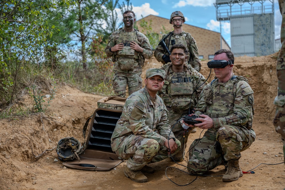Gen. Anderson participates in sUAS presentation