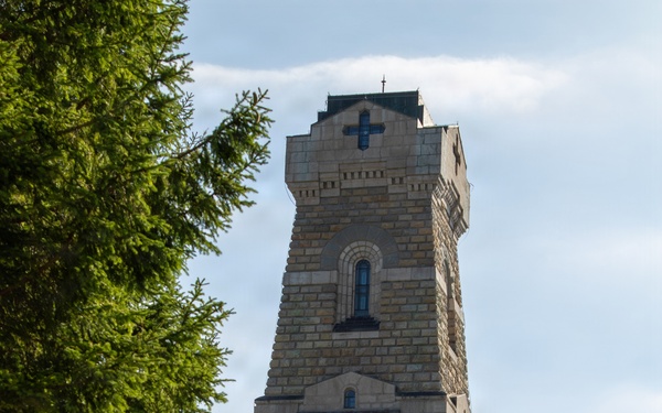 Regional leaders honor fallen, celebrate 100 years of Monte Pasubio War Memorial