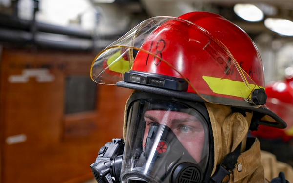 USS Iwo Jima Commences 80/10 Damage Control Evolution