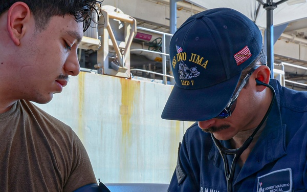 USS Iwo Jima Commences 80/10 Damage Control Evolution