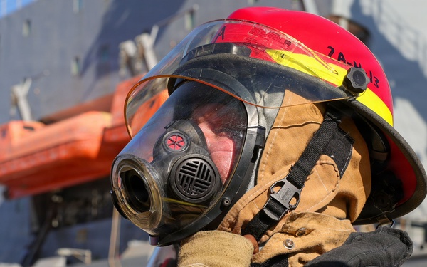 USS Iwo Jima Commences 80/10 Damage Control Evolution