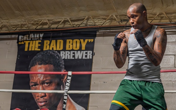Sgt. 1st Class Corey Gulley trains for Fort Hood Fight Night