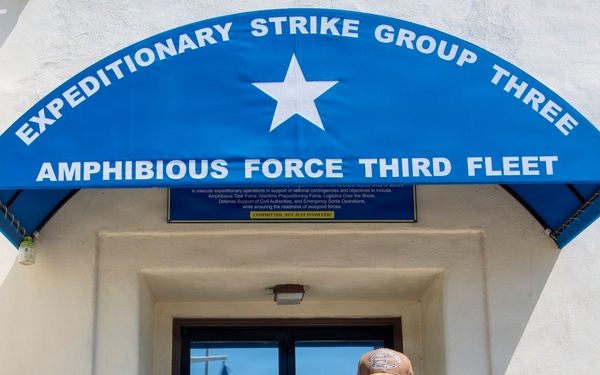 Combined Forces Command C4 visits Expeditionary Strike Group 3