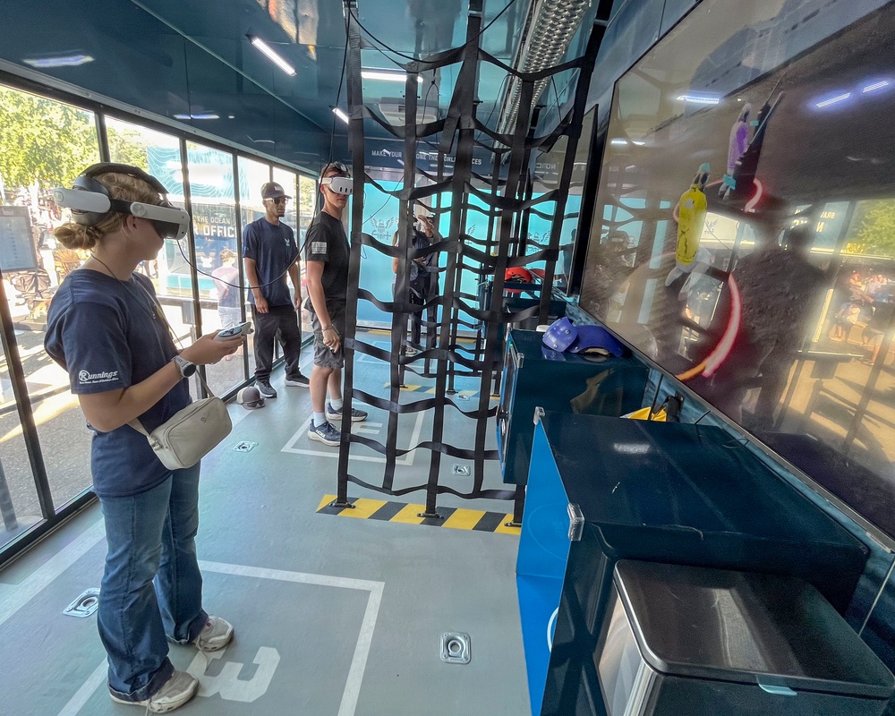 NTAG Northern Plains Sailors attend the Minnesota State Fair with the Strike Group.