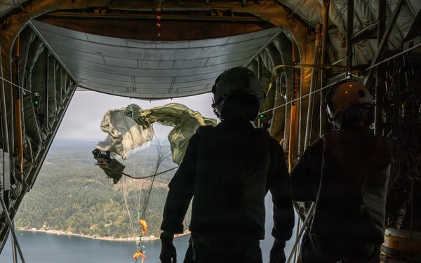 U.S. Marines, National Guard enhance air drop training during Evergreen 26