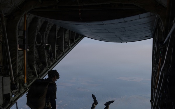 U.S. Marines, National Guard enhance air drop training during Evergreen 26