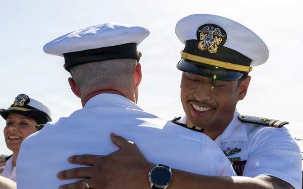 Officer Promotion Ceremony on DDG 117