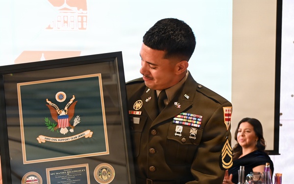 33rd WMD-CST Honors Members During Hail and Farewell/Dining-Out