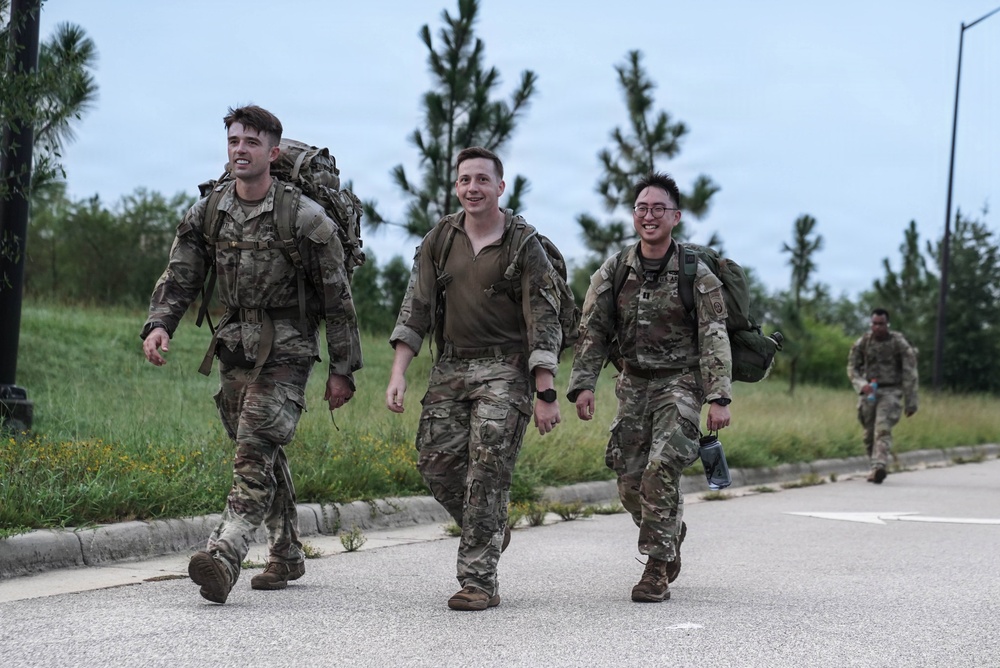 Fort Bragg brings Soldiers together for Danish Flyver Ruck March